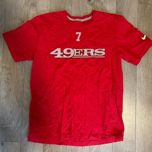 L - Nike San  Francisco 49ers Colin Kaepernick T-Shirt - Picture 1 of 3